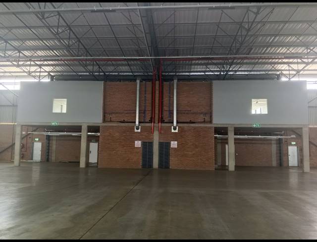 8,300M² WAREHOUSE TO LET IN AIRPORT PARK